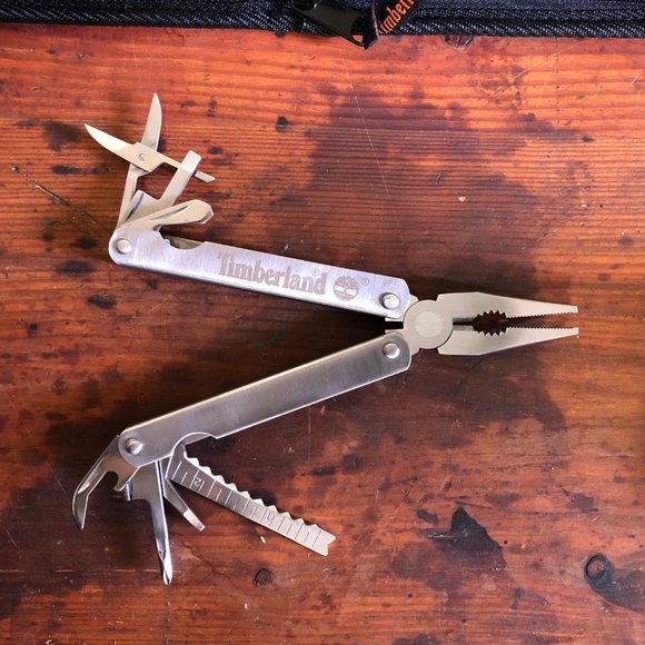 SOLD // Timberland Branded Outdoors Camping Hiking Hunting Survival Tool Kit - Picture 13 of 13